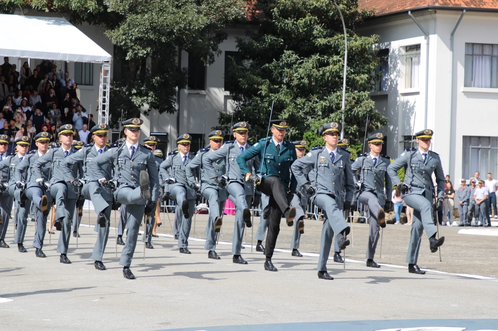 Inscrições para o concurso de cadete da Polícia Militar de SP terminam nesta quarta-feira (15)