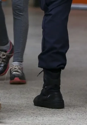 Alunos de escola no DF são “punidos” com flexão e PMs são afastados