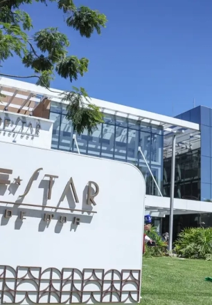 Bolsonaro recebe alta hospitalar e volta a cumprir pena na PF