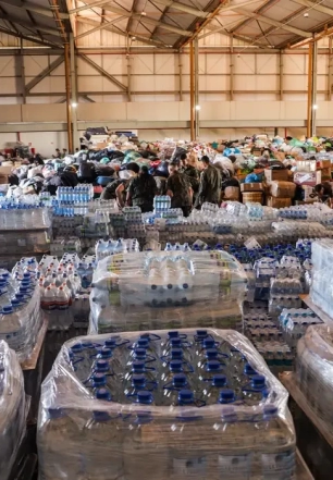 Correios selecionam voluntários para triagem de donativos