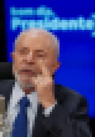 Lula exalta trabalho de voluntários no RS e condena fake news