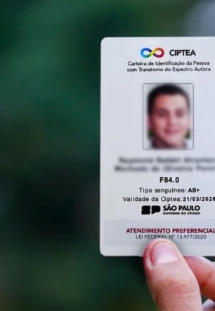SP encerra 2025 com mais de 130 mil carteiras de identificação emitidas para pessoas com TEA