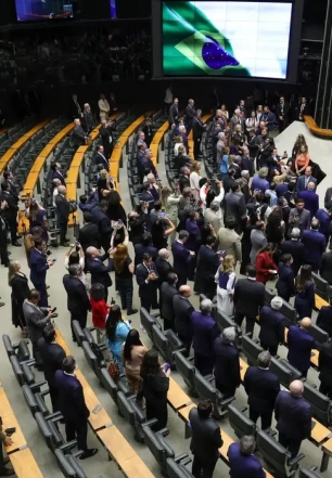 Um terço dos partidos explicou controle de emendas parlamentares