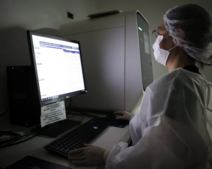 Conheça o trabalho da divisão que identifica vírus em circulação no estado de São Paulo