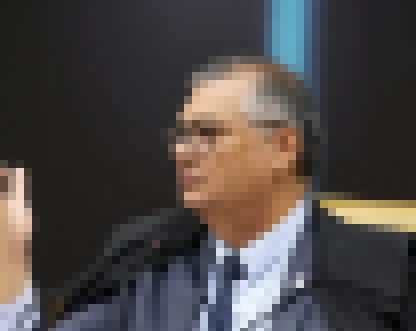 Dino suspende repasses de 