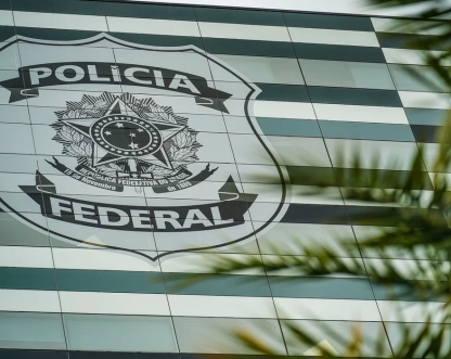Em manifestação escrita, Flávio Bolsonaro nega ter caluniado Lula