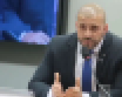 Moraes quer imagens para apurar visitas irregulares a Daniel Silveira
