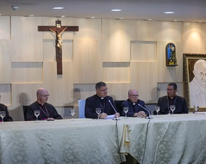 Papa deixa exemplo de defesa ecológica e dos mais pobres, diz cardeal